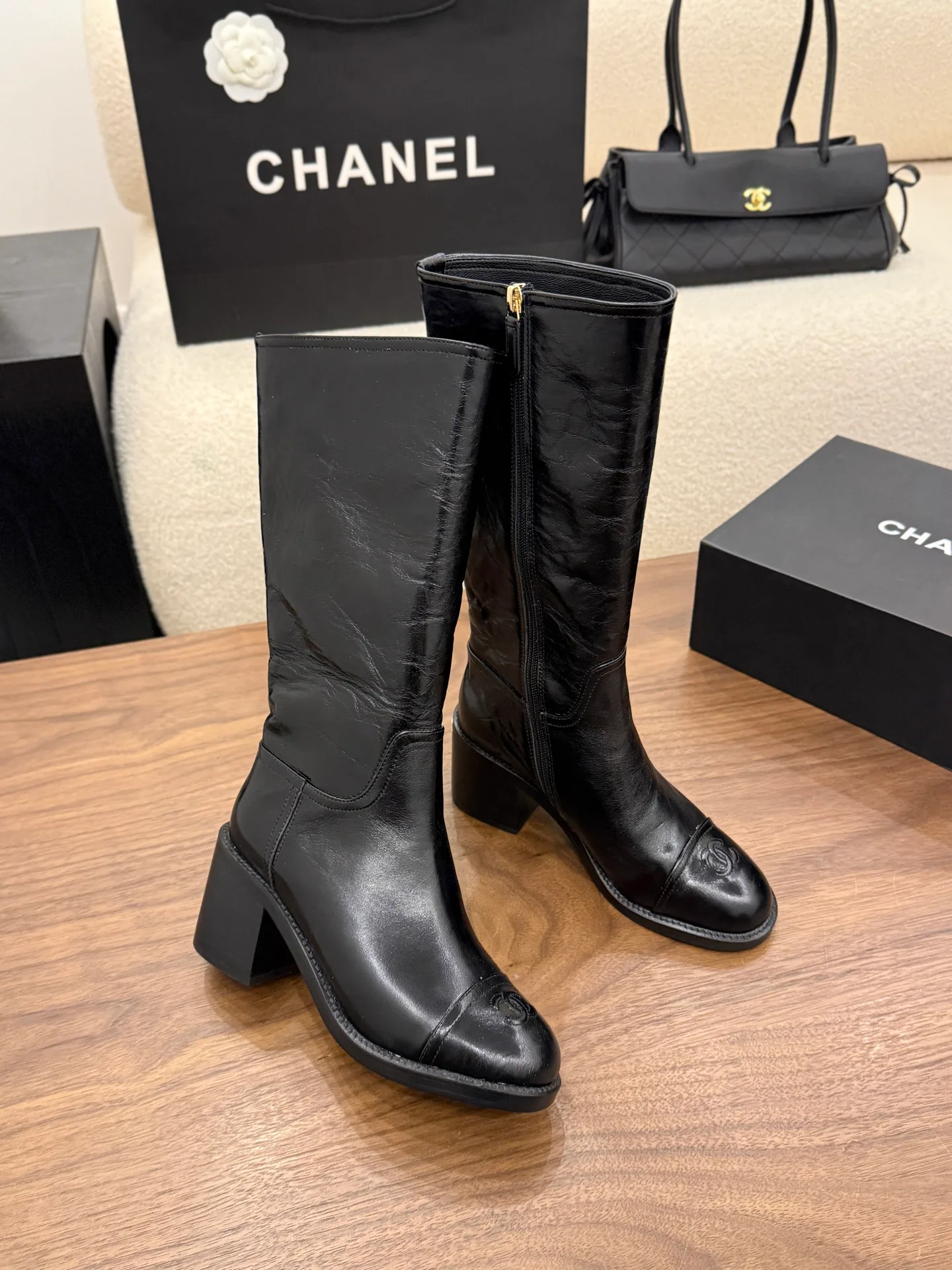 Сапоги Женские Chanel 18223583