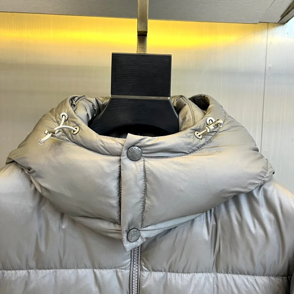 Куртки И Пуховики Мужские Moncler 1444580