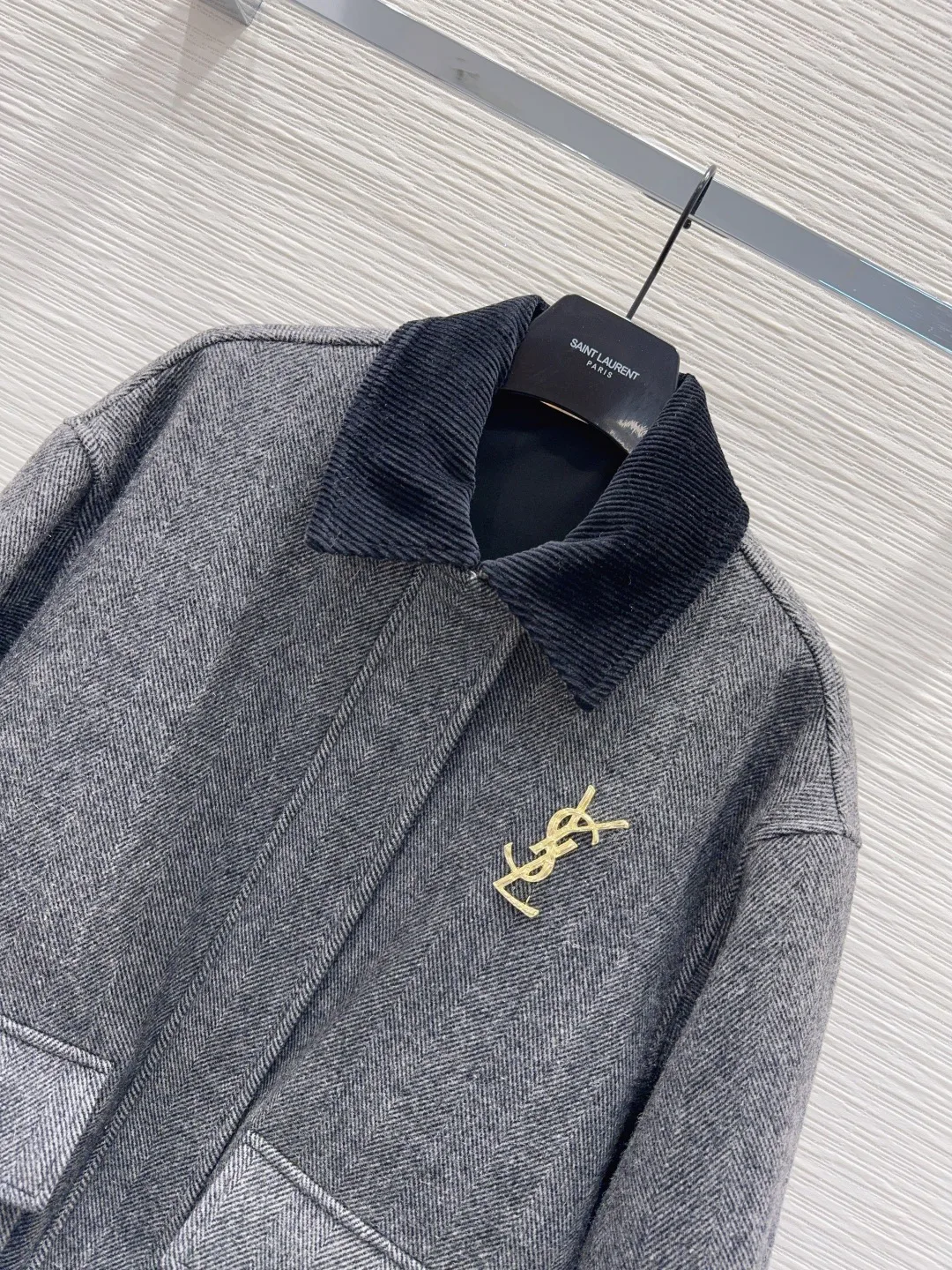 Куртки И Пуховики Женские Saint Laurent 561736