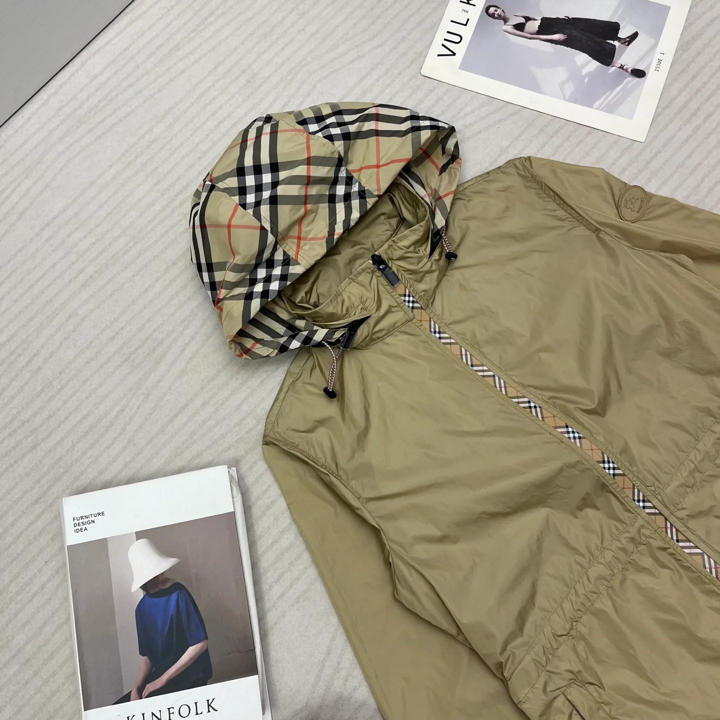 Куртки И Пуховики Женские Burberry 13073194