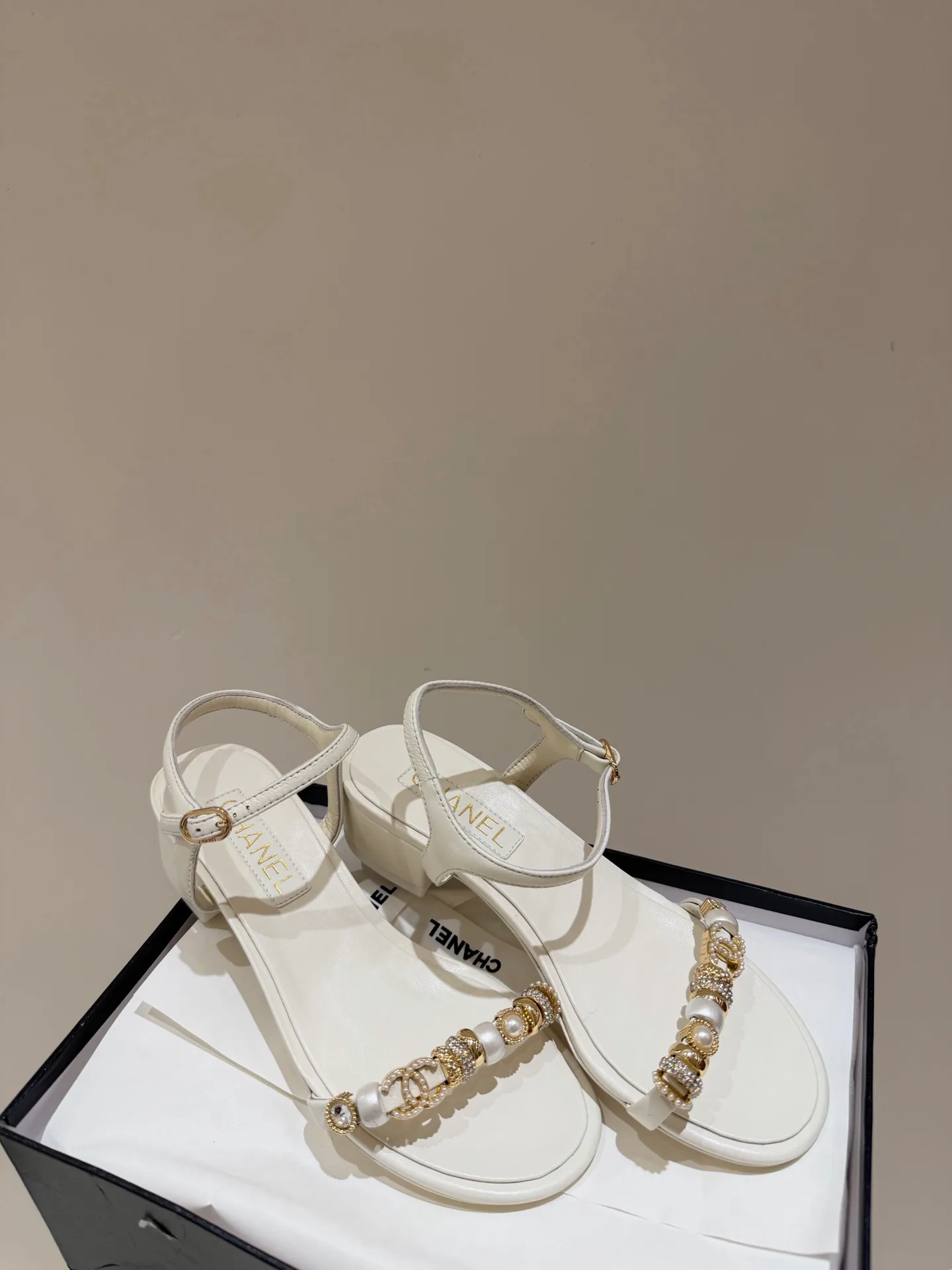 Босоножки Женские Chanel 11316777