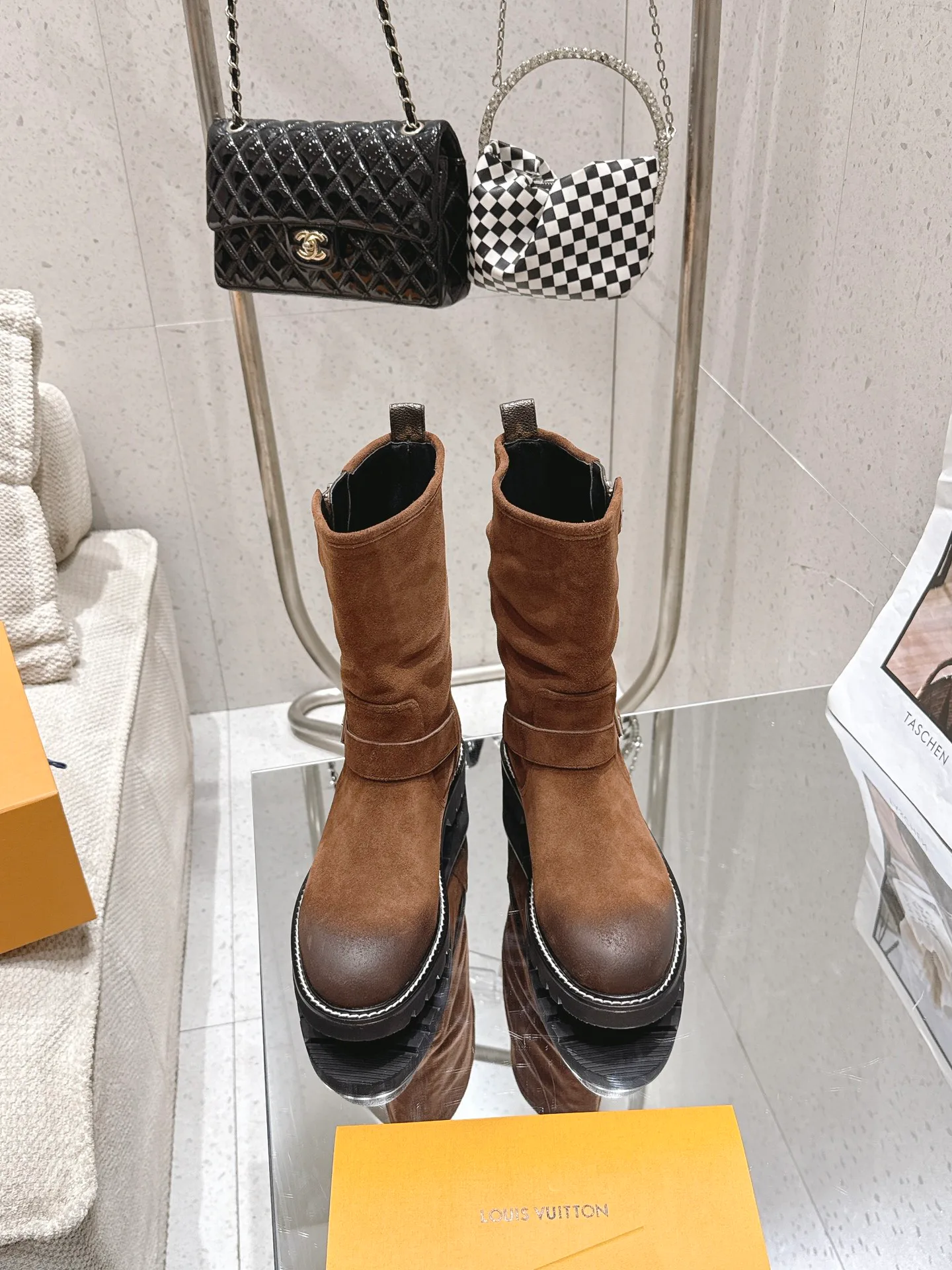 Ботинки Женские Louis Vuitton 19764023