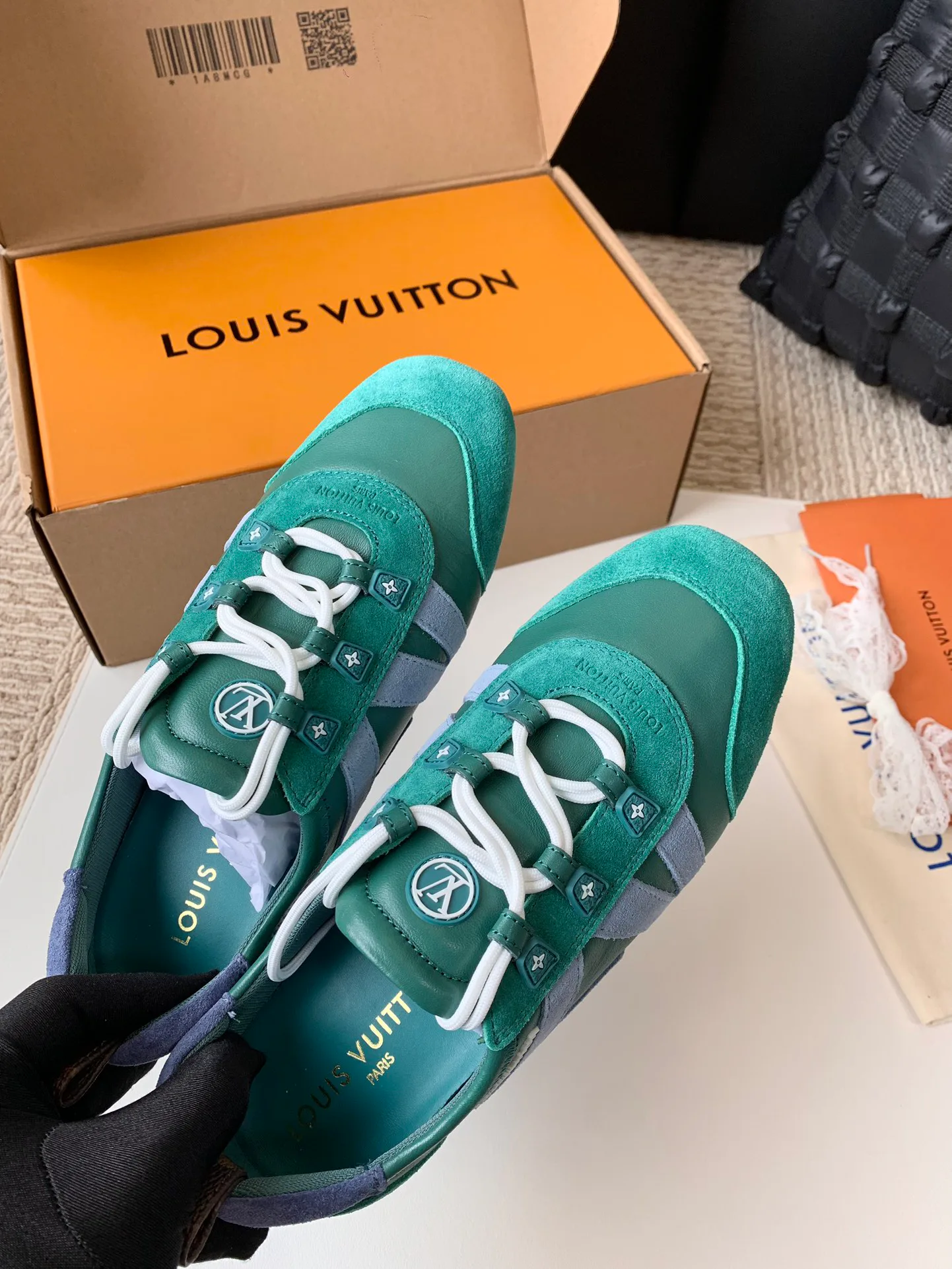 Кроссовки Женские Louis Vuitton 17753813
