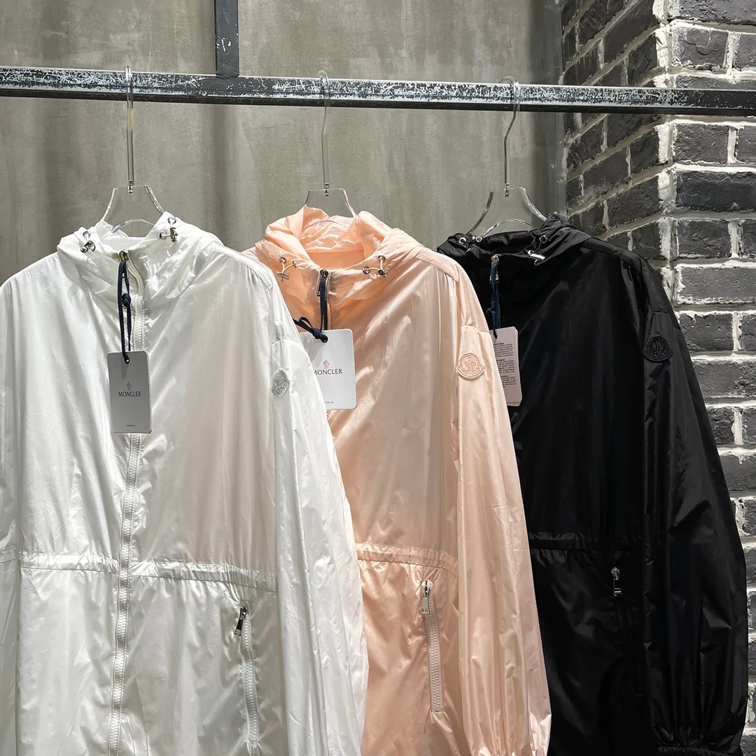 Куртки И Пуховики Женские Moncler 9735510