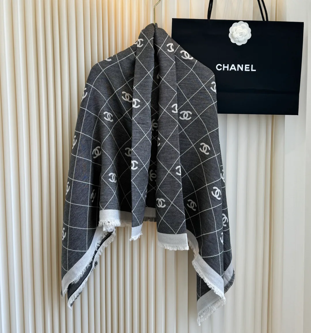Шарфы Chanel 17827497