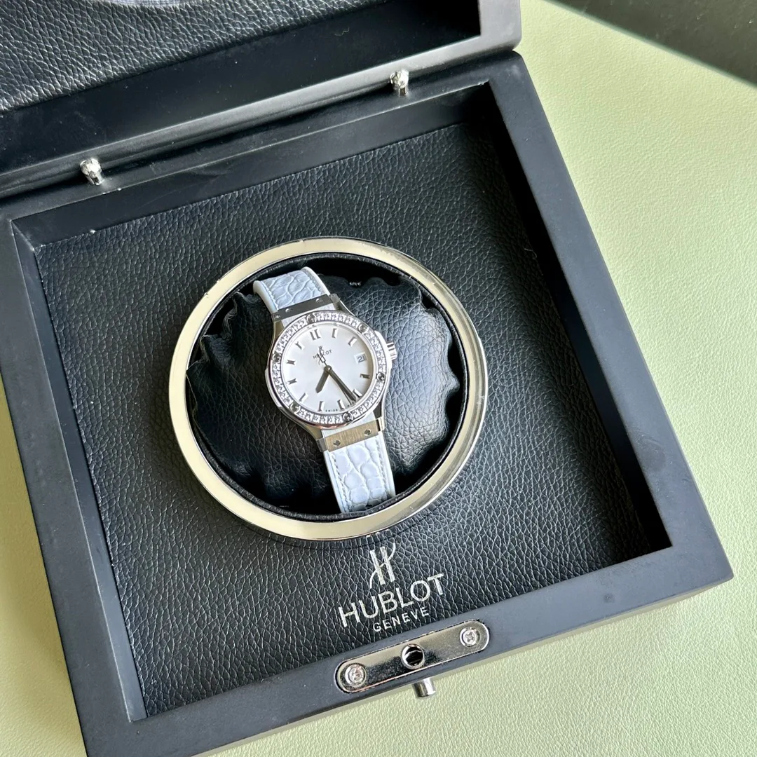 Часы Женские Hublot 17629715