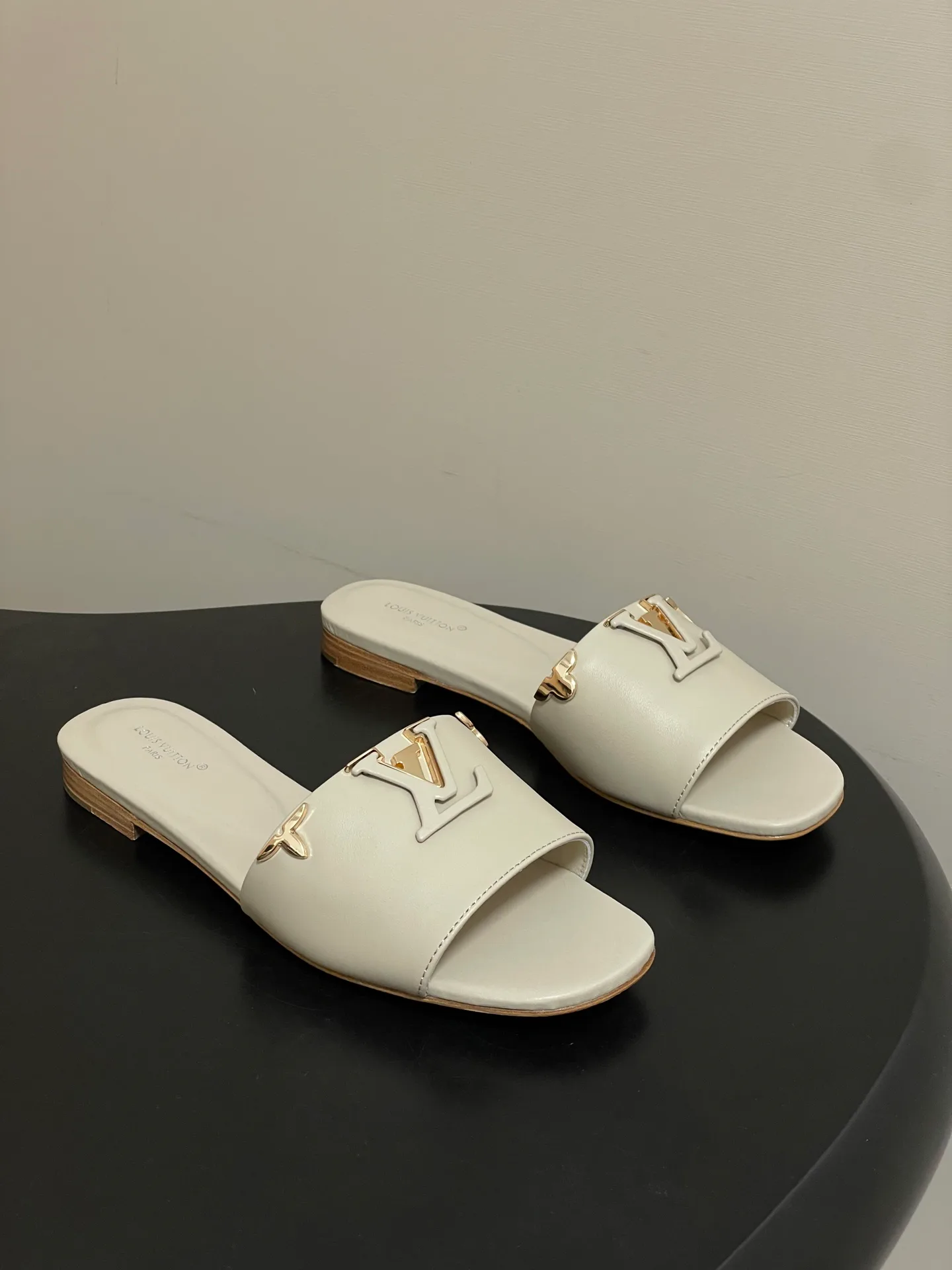 Сандалии Женские Louis Vuitton 11628723