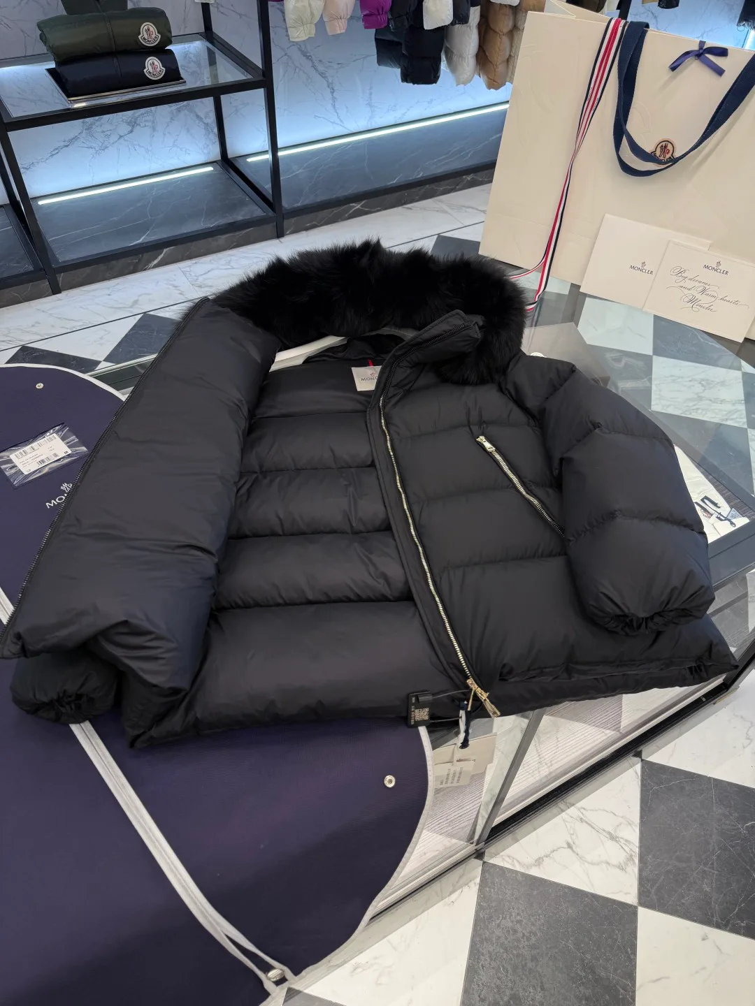 Куртки И Пуховики Женские Moncler 18510380