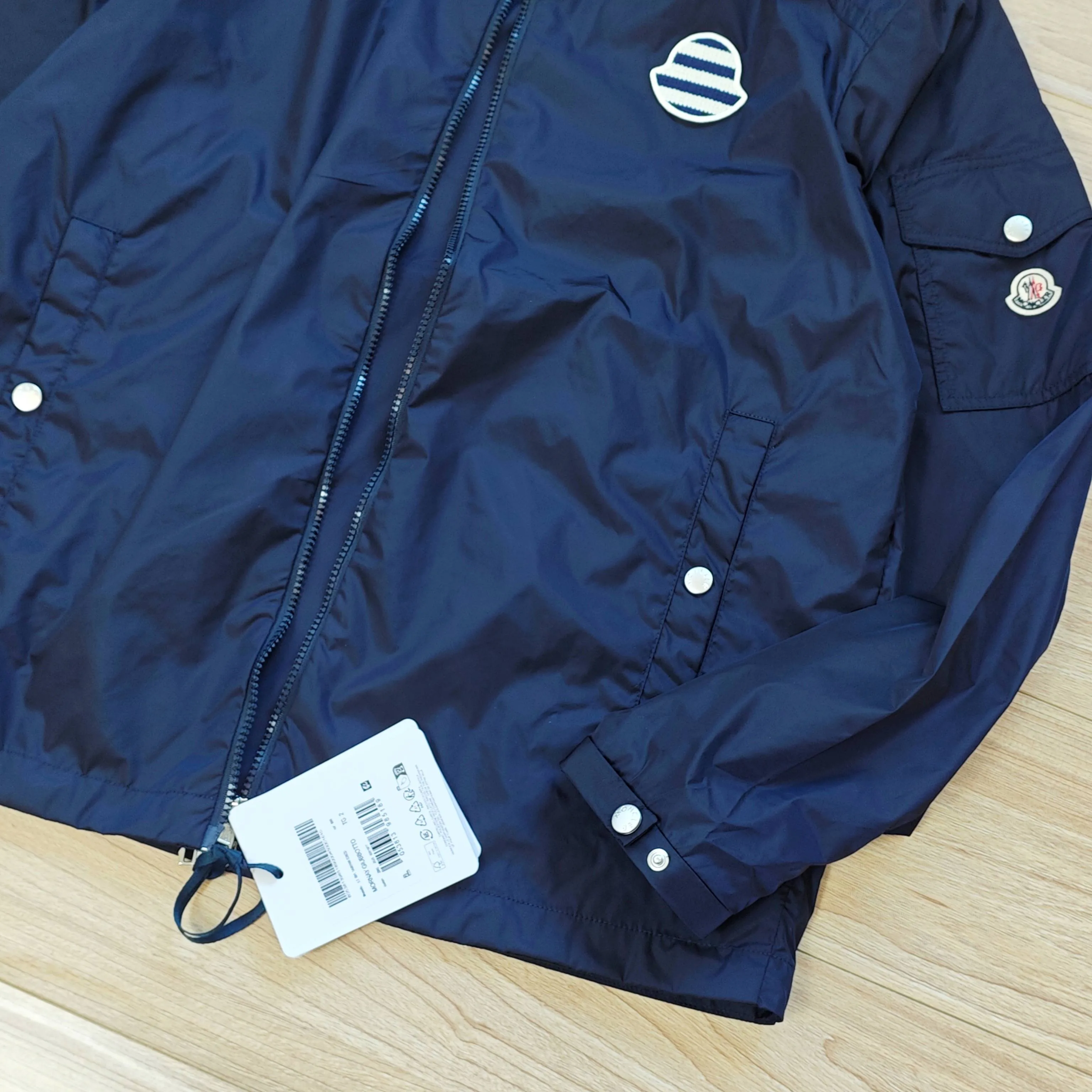 Куртки И Пуховики Женские Moncler 18052154