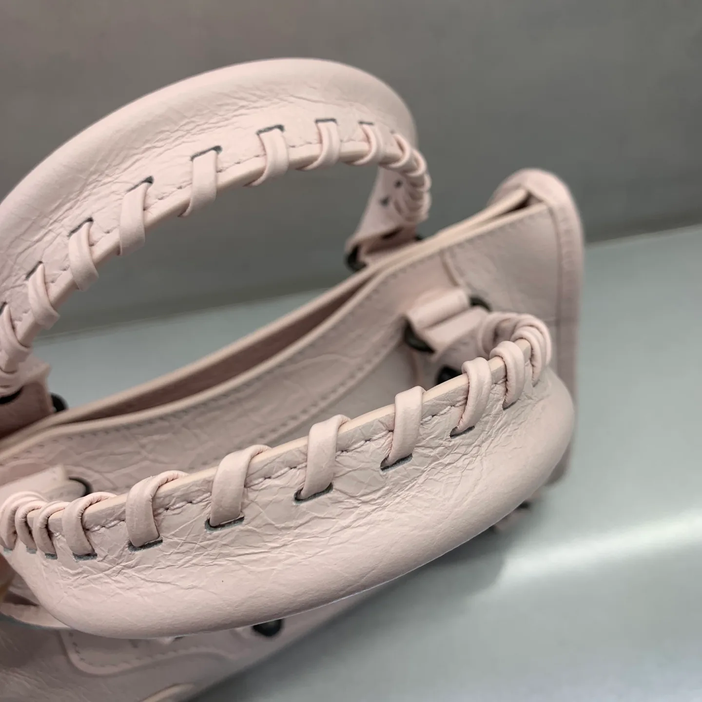 Сумки На Ремне Женские Balenciaga 821893