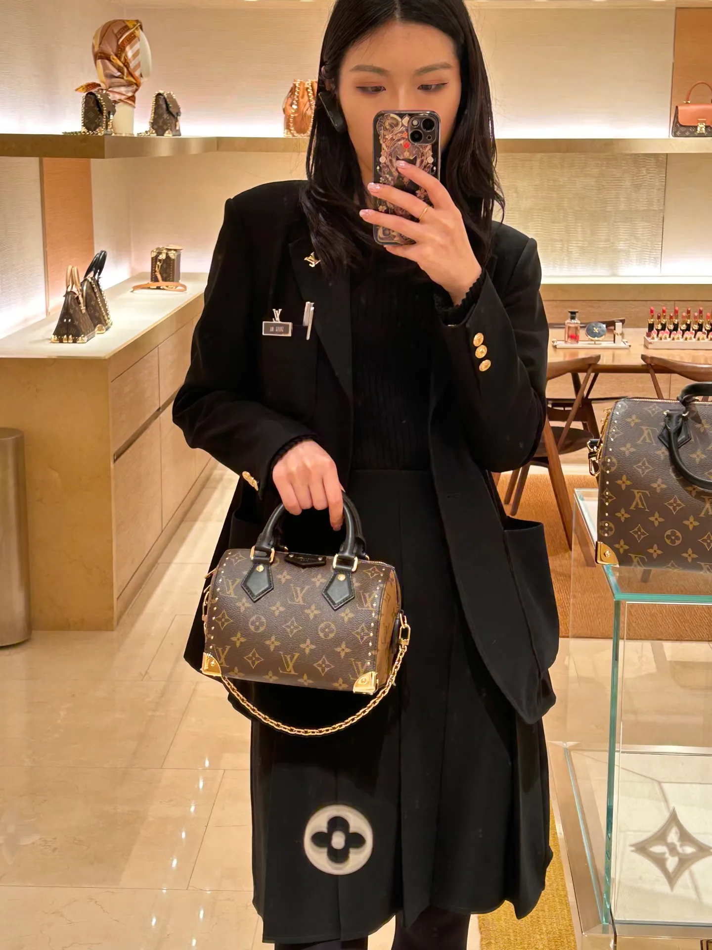 Классические Сумки Женские Louis Vuitton 18148120