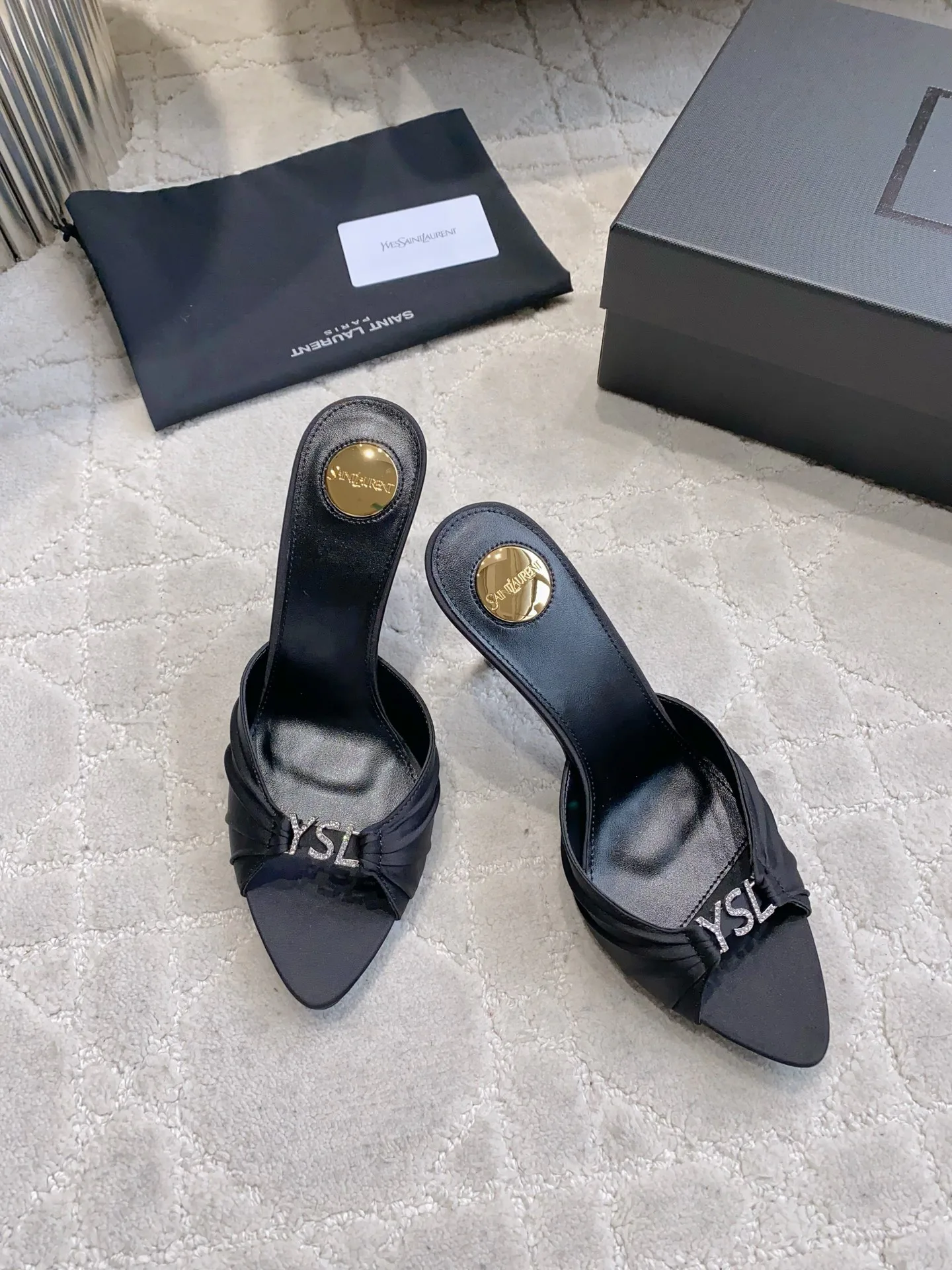 Босоножки Женские Saint Laurent 13332004