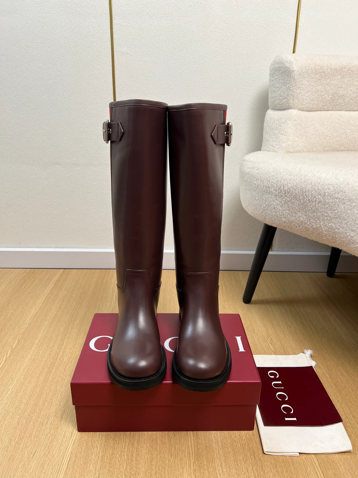 Сапоги Женские Gucci 18152929