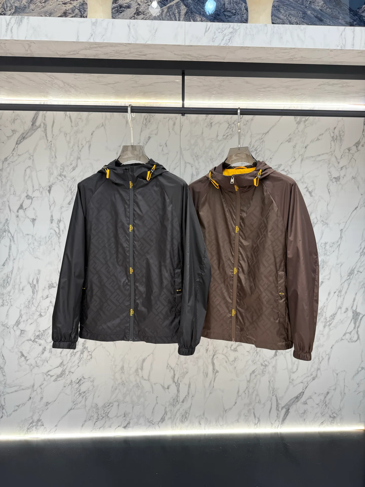 Куртки И Пуховики Мужские Fendi 11729460