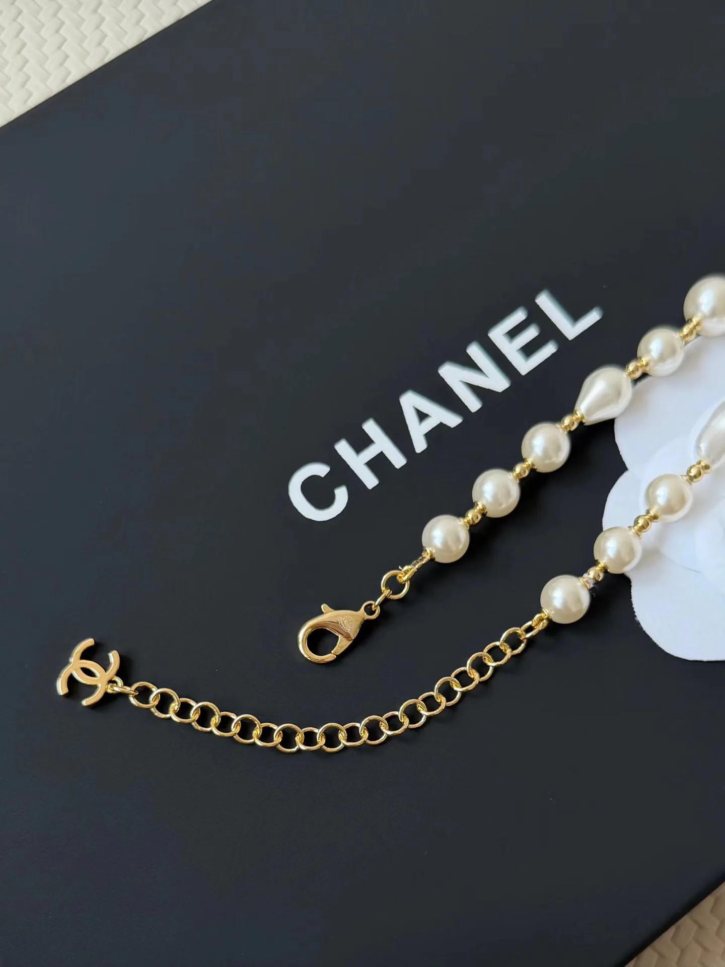 Бижутерия Chanel 18301334