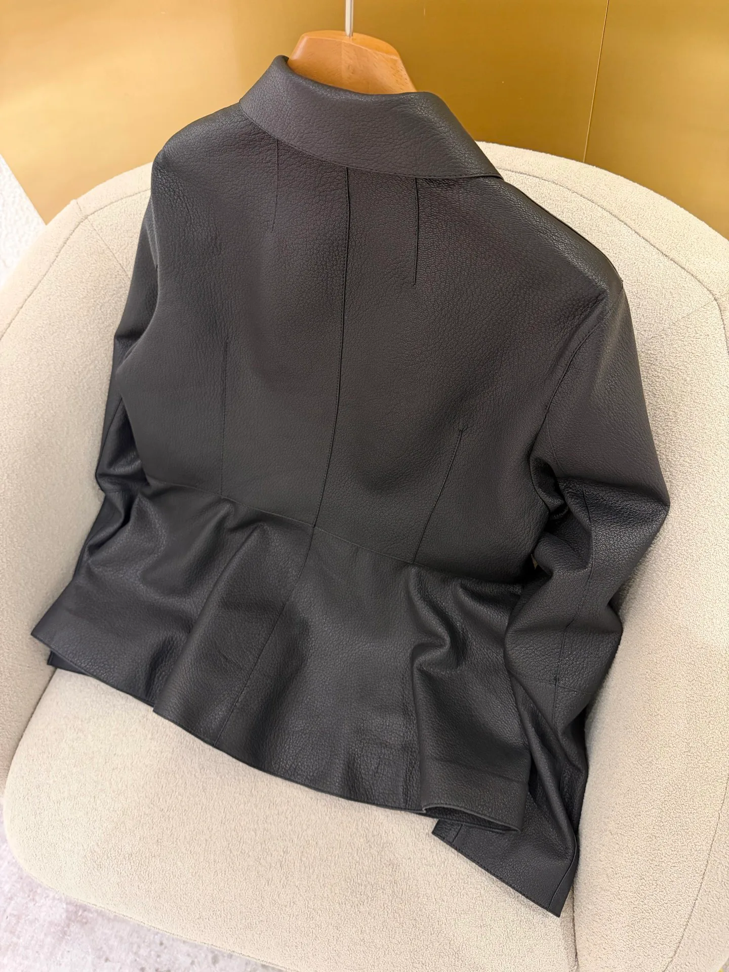 Кожаные Куртки И Дублёнки Женские Hermes 17959243