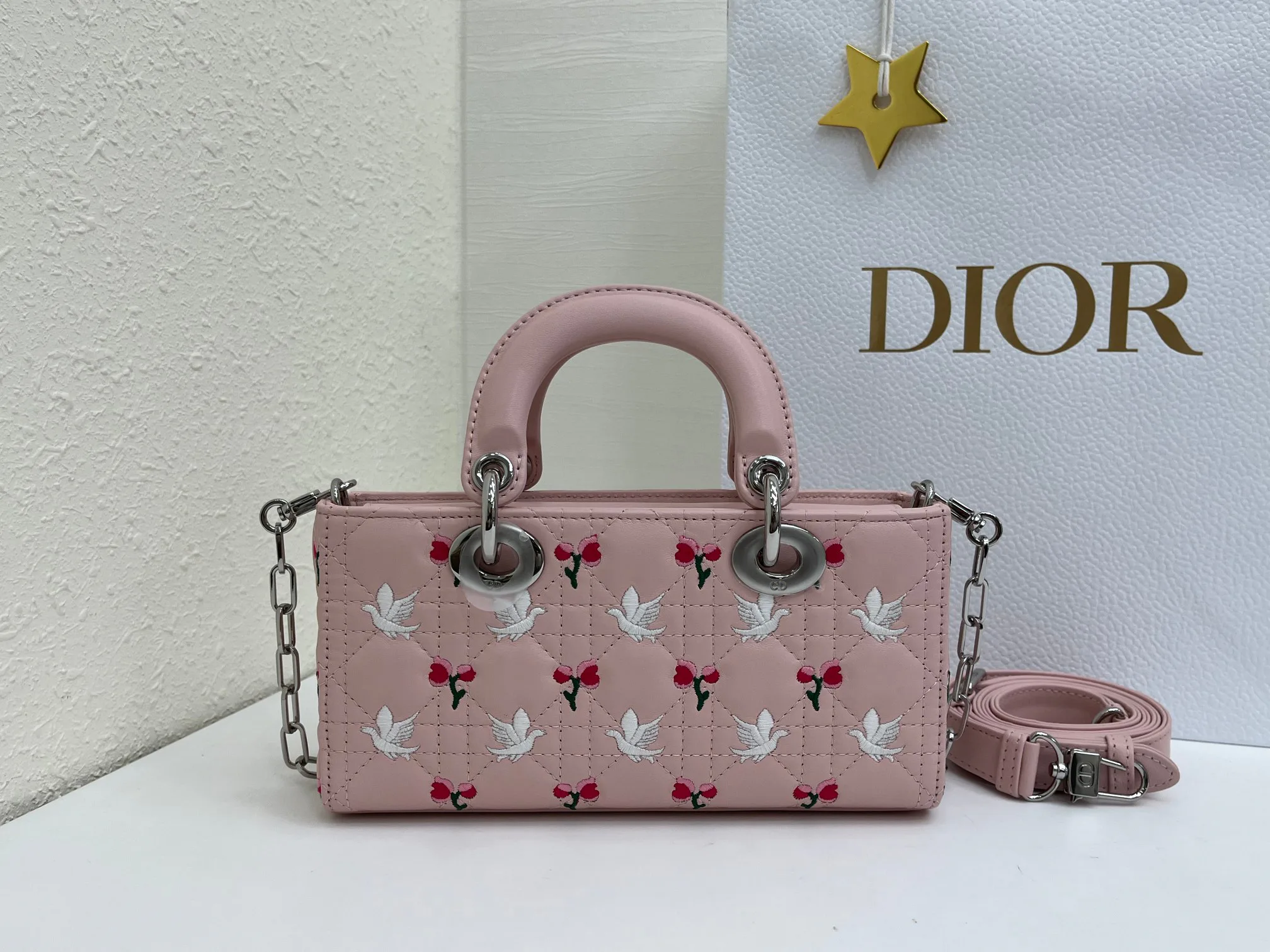 Классические Сумки Женские Christian Dior 17407060