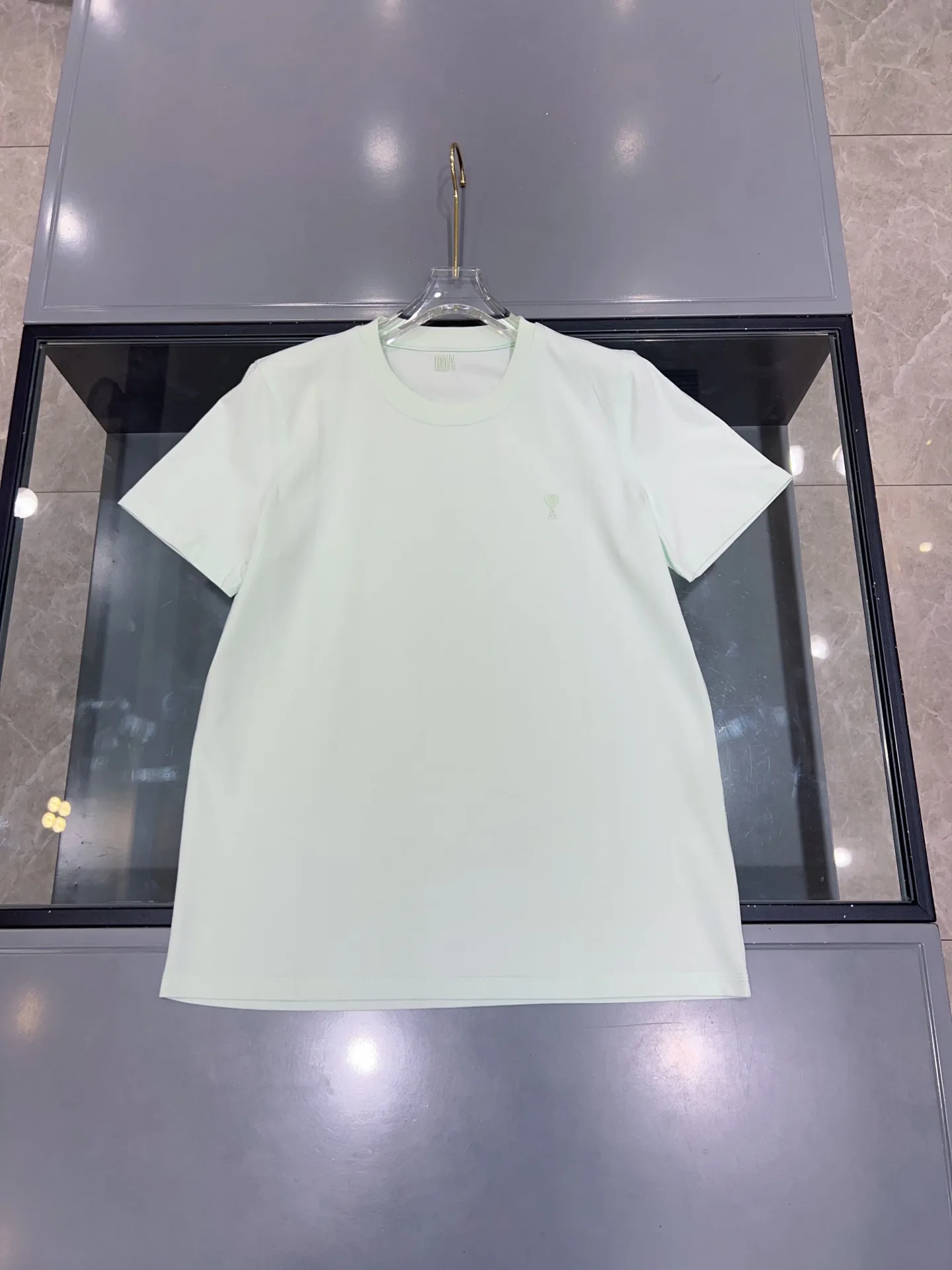 Футболки Женские Ami Paris 13569673