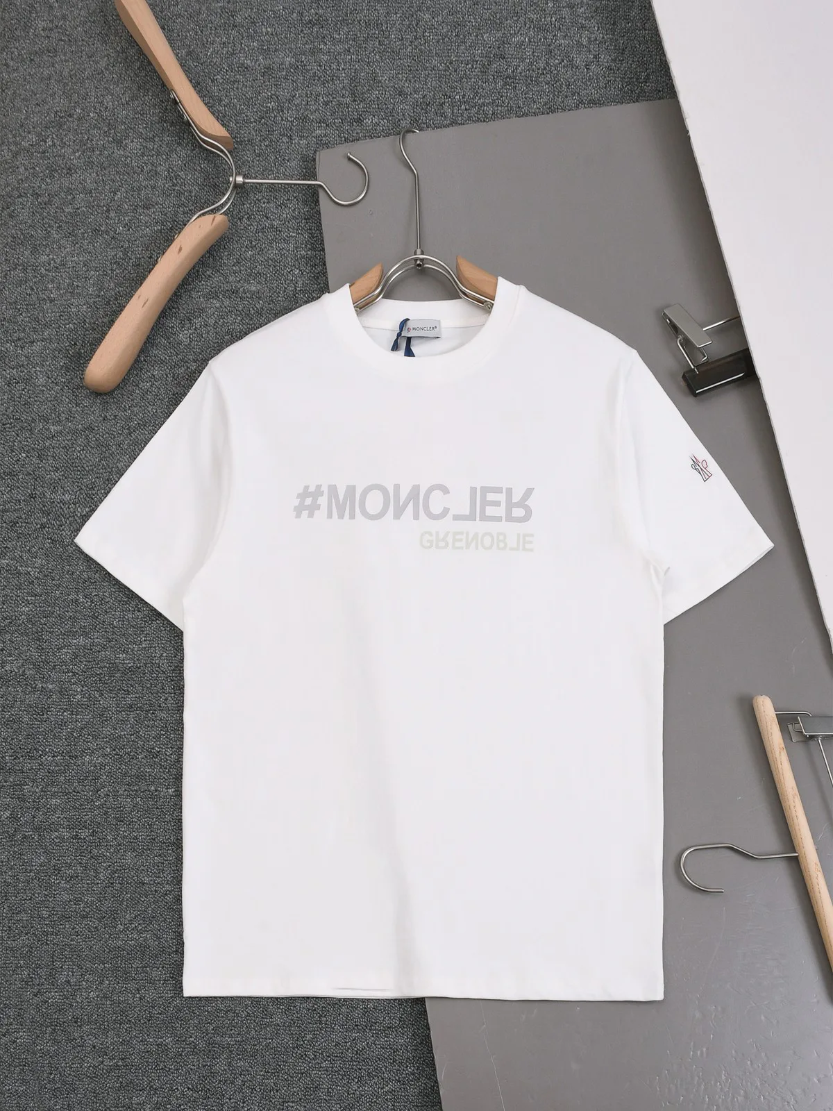 Футболки Женские Moncler 4897119