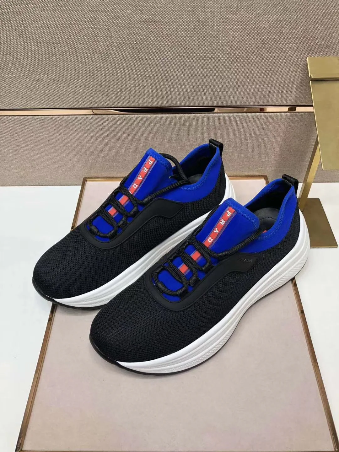 Кроссовки Мужские Prada 10844547