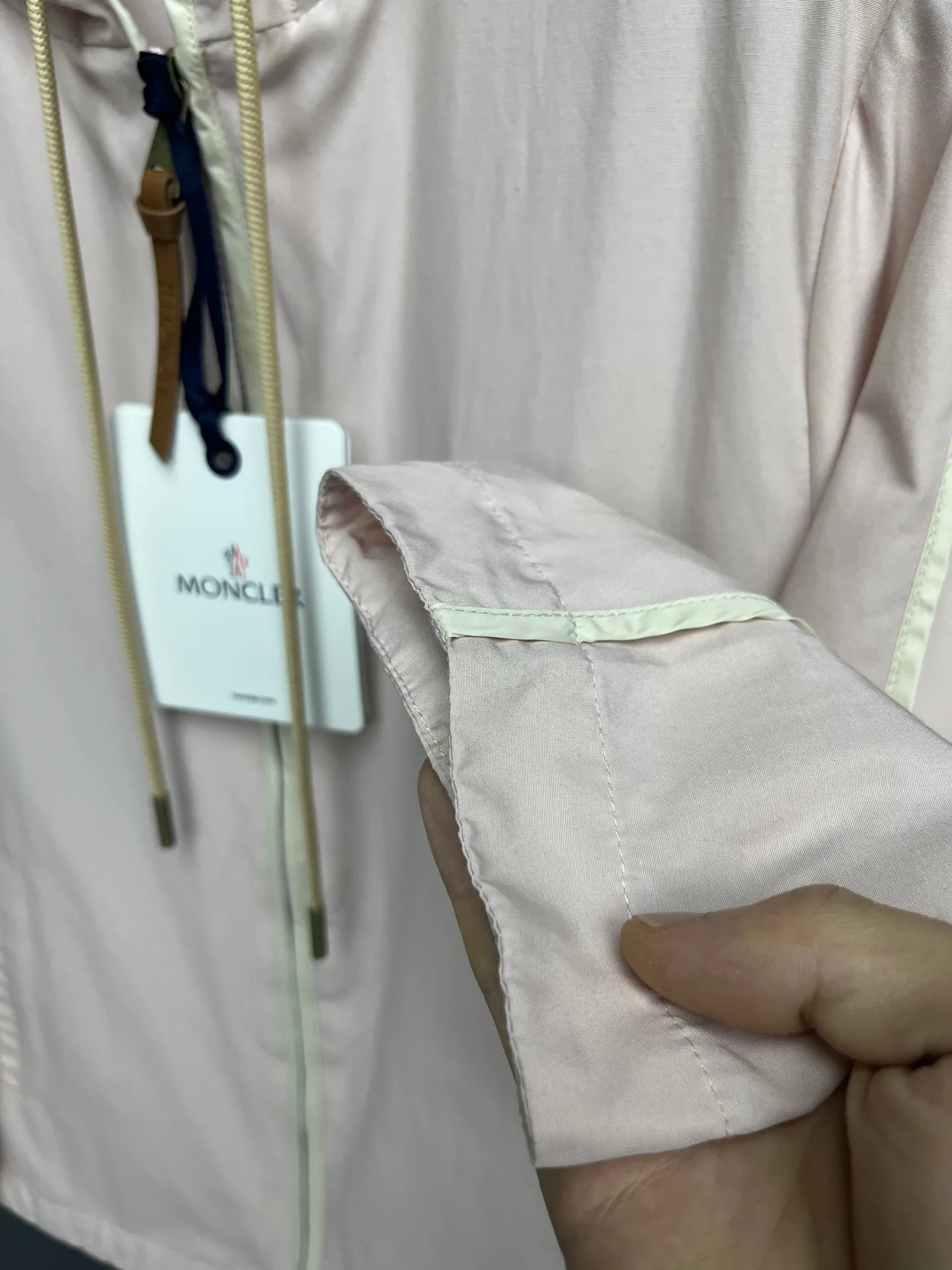 Куртки И Пуховики Женские Moncler 14179712