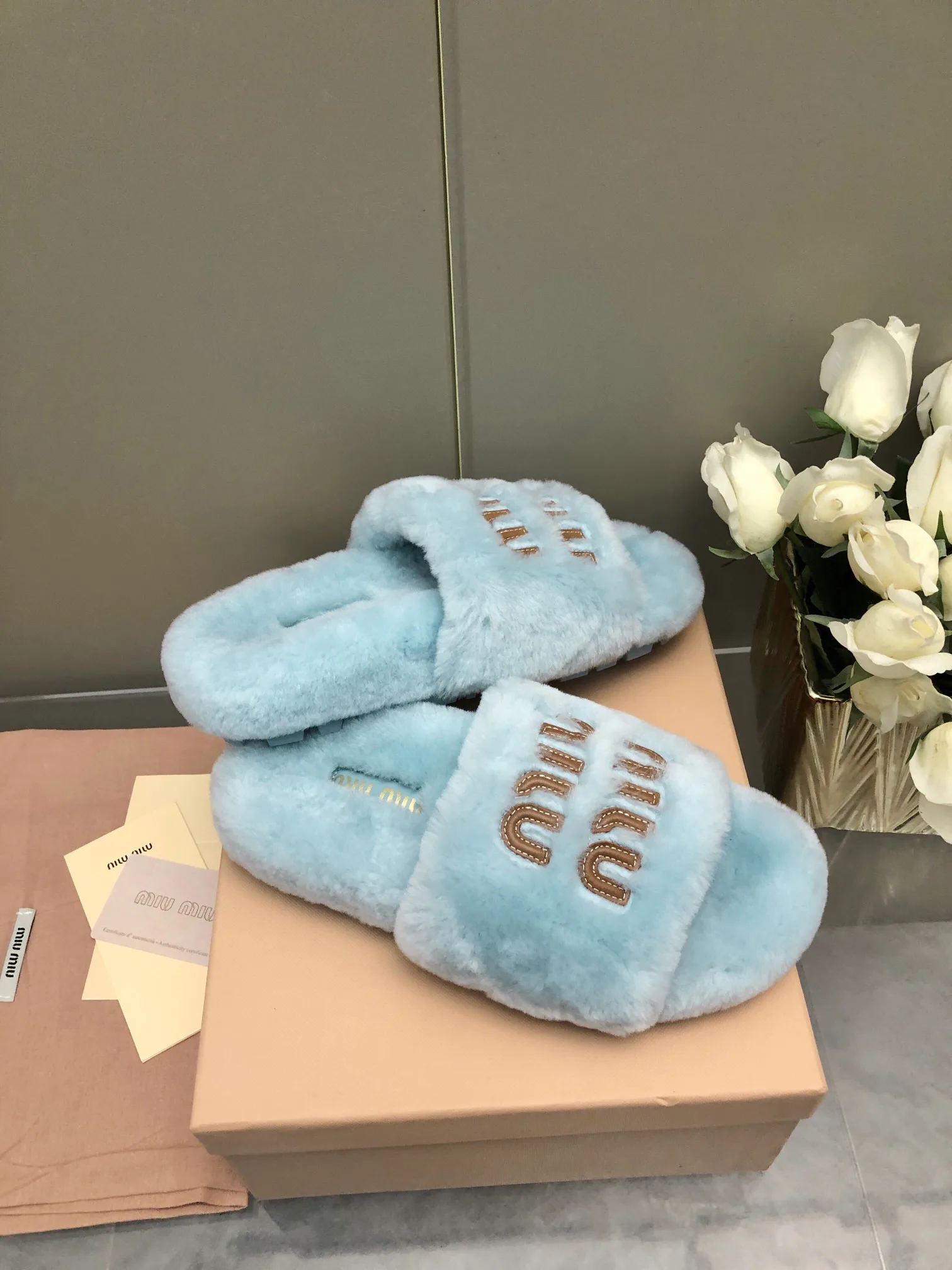 Тапочки Женские Miu Miu 18005822