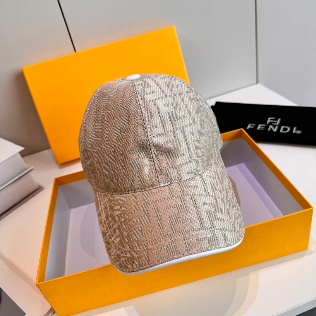 Головные Уборы Fendi 18347031