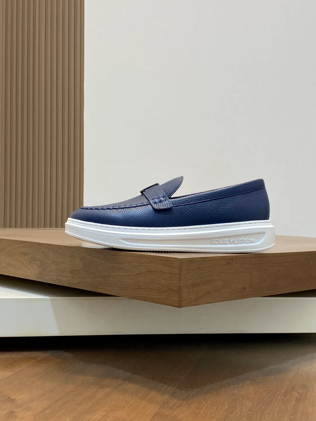 Лоферы Мужские Louis Vuitton 338024