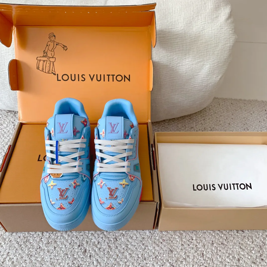 Кроссовки Женские Louis Vuitton 5893977