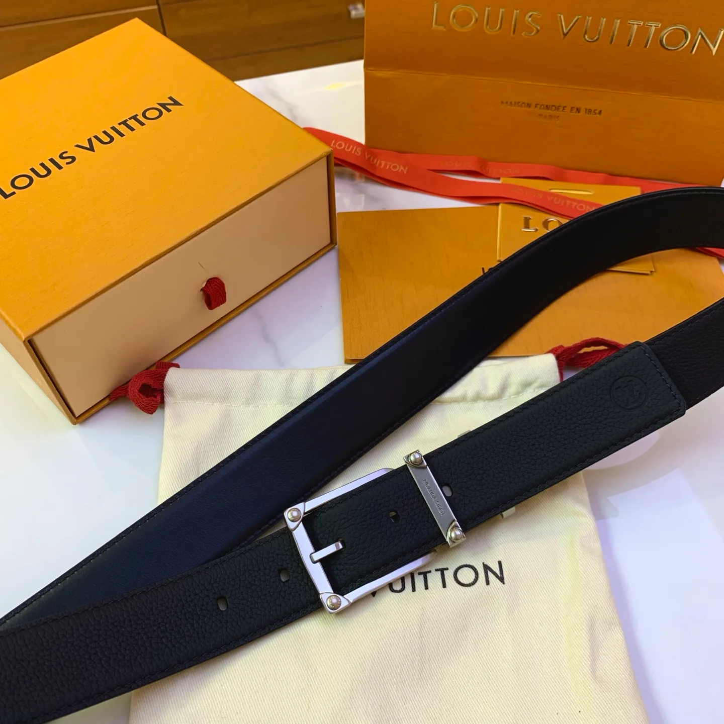 Ремни Louis Vuitton 17638920