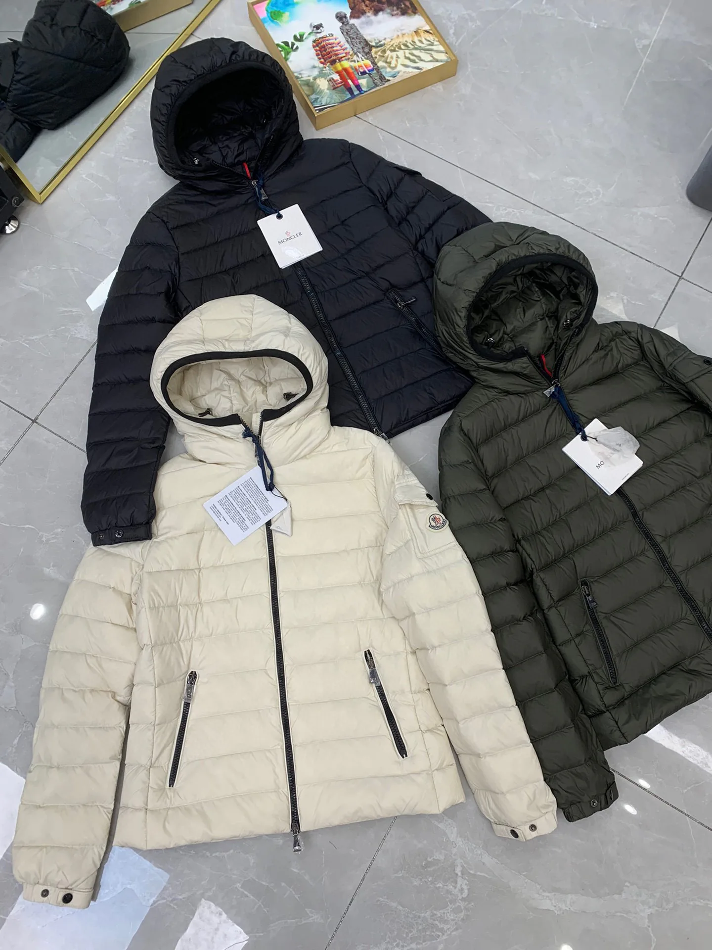 Куртки И Пуховики Женские Moncler 18111781