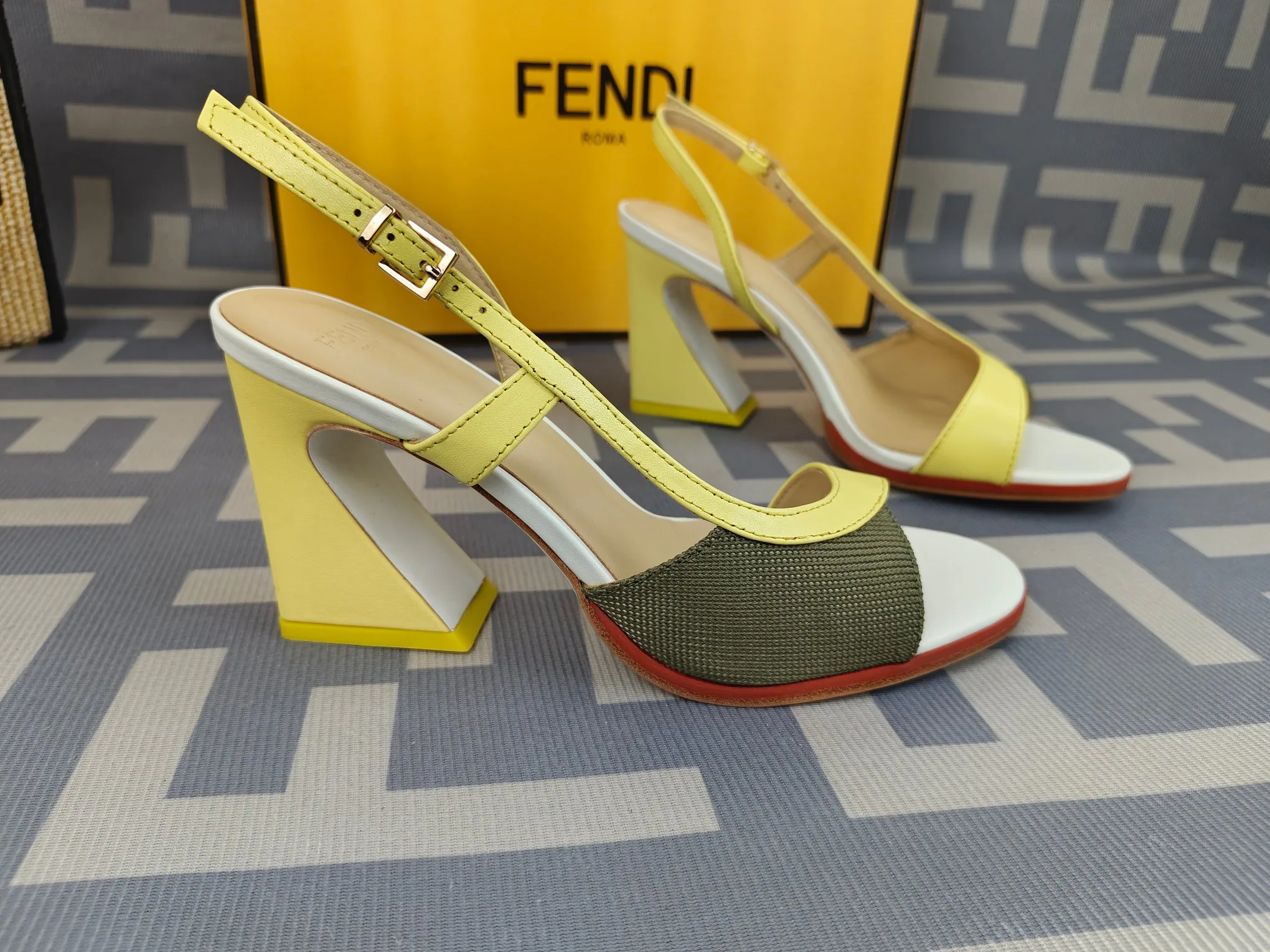 Туфли Женские Fendi 11776681