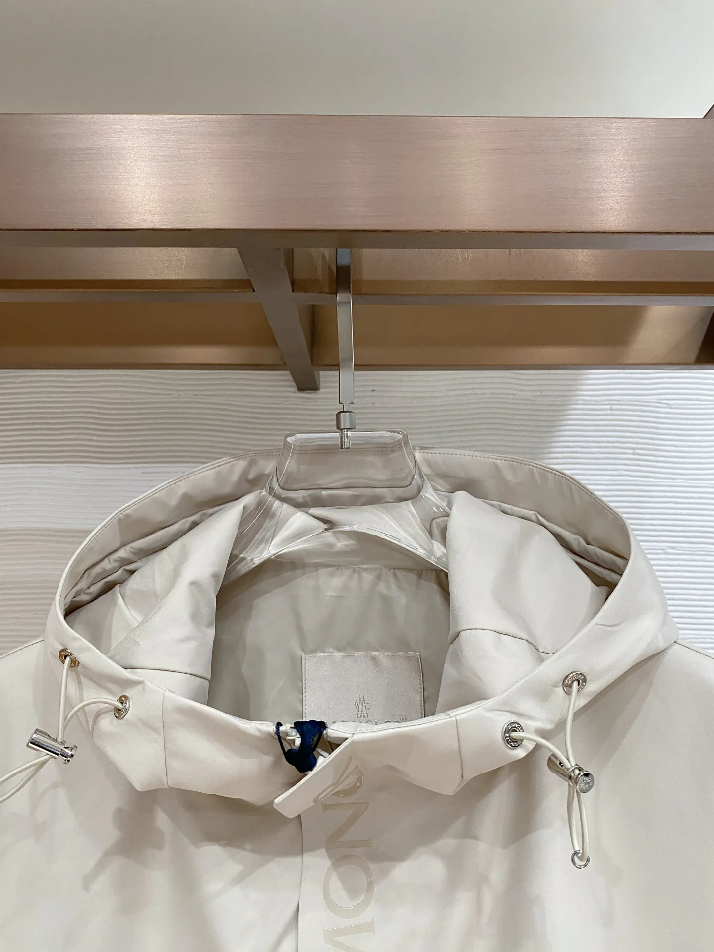 Куртки И Пуховики Мужские Moncler 11504053