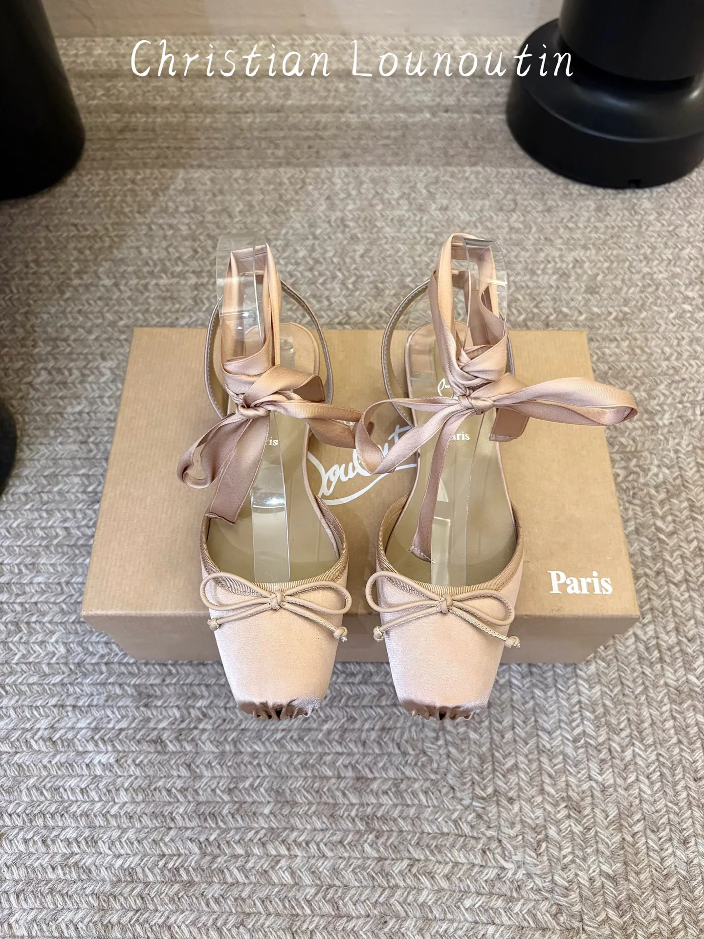 Туфли Женские Christian Louboutin 17467361