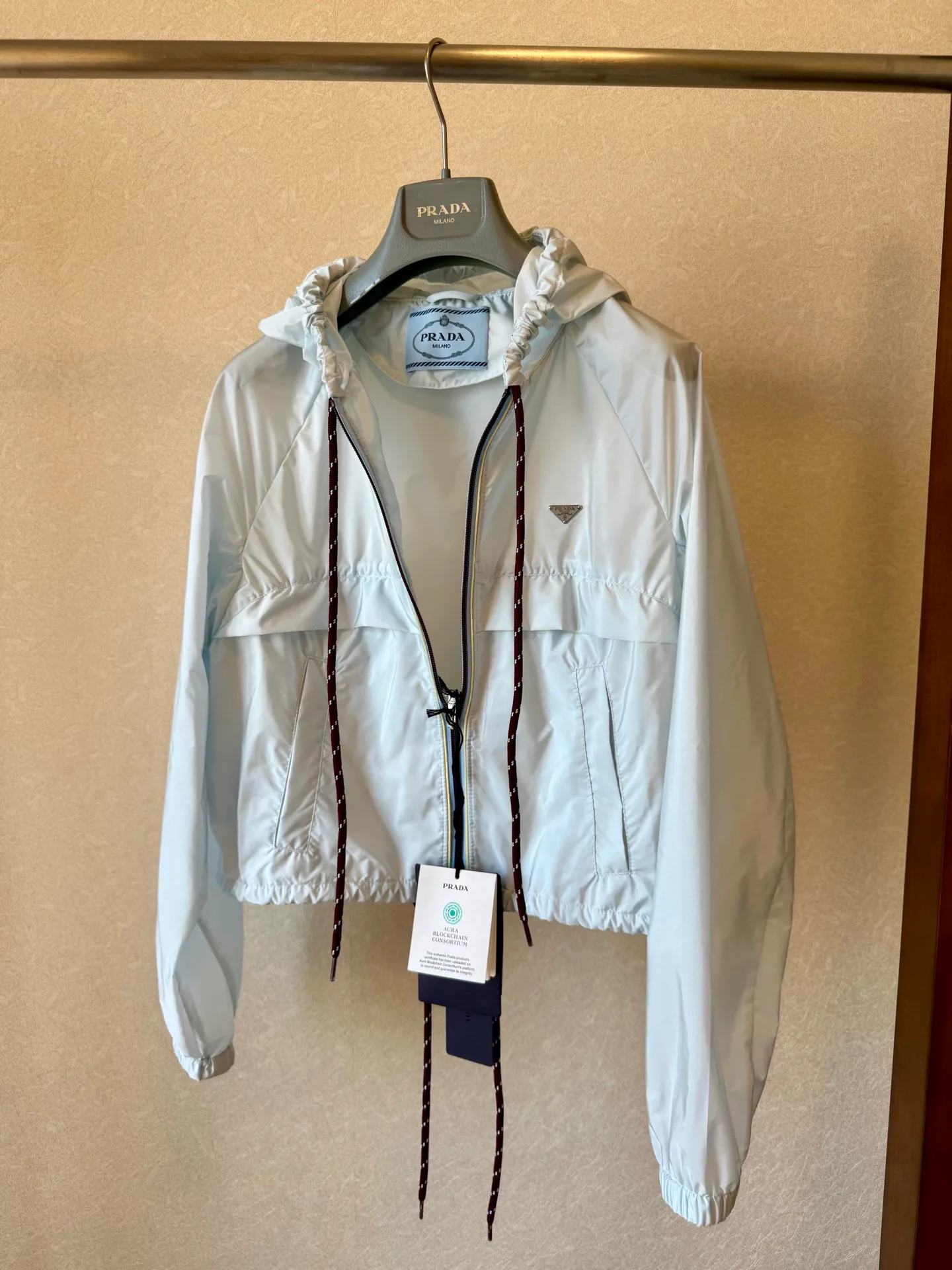 Куртки И Пуховики Женские Prada 13334035