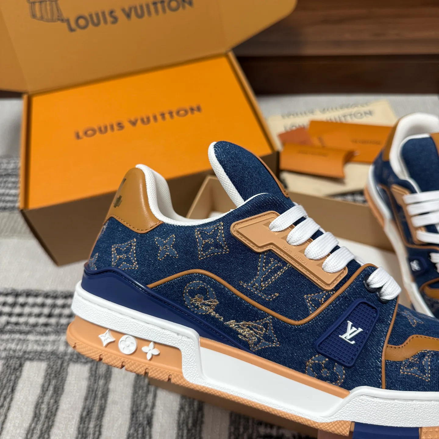 Кроссовки Женские Louis Vuitton 245616