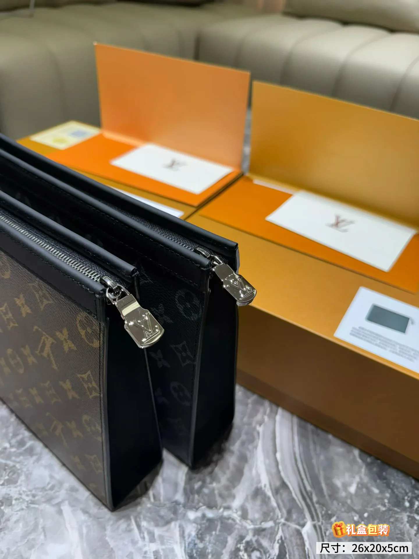 Клатчи Женские Louis Vuitton 18013756