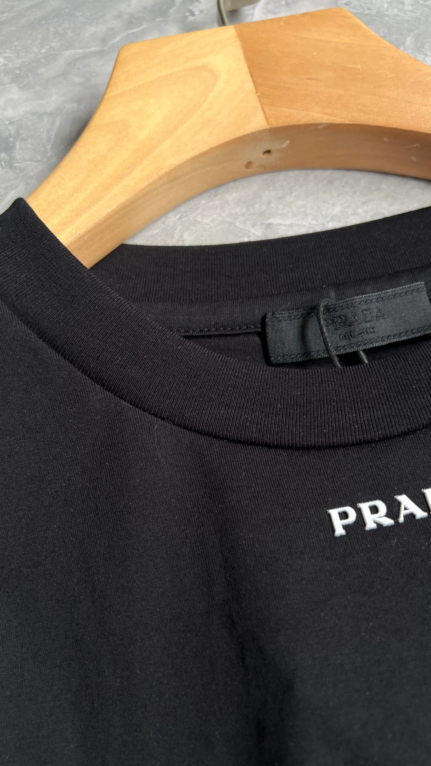 Футболки Женские Prada 12039177
