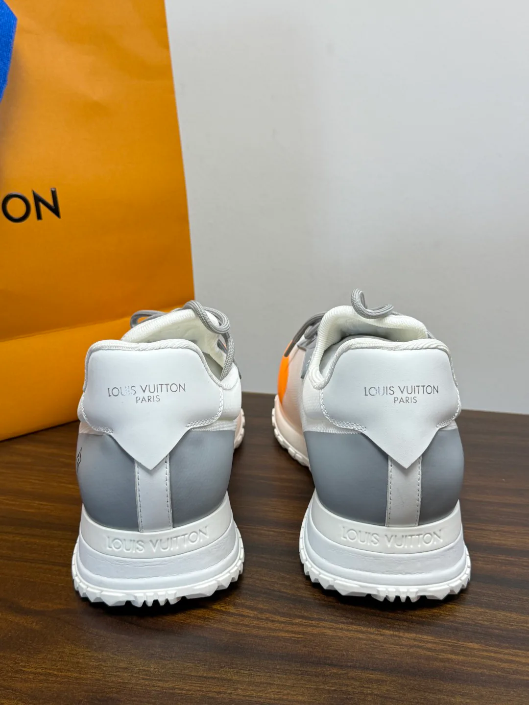 Кроссовки Мужские Louis Vuitton 19716393