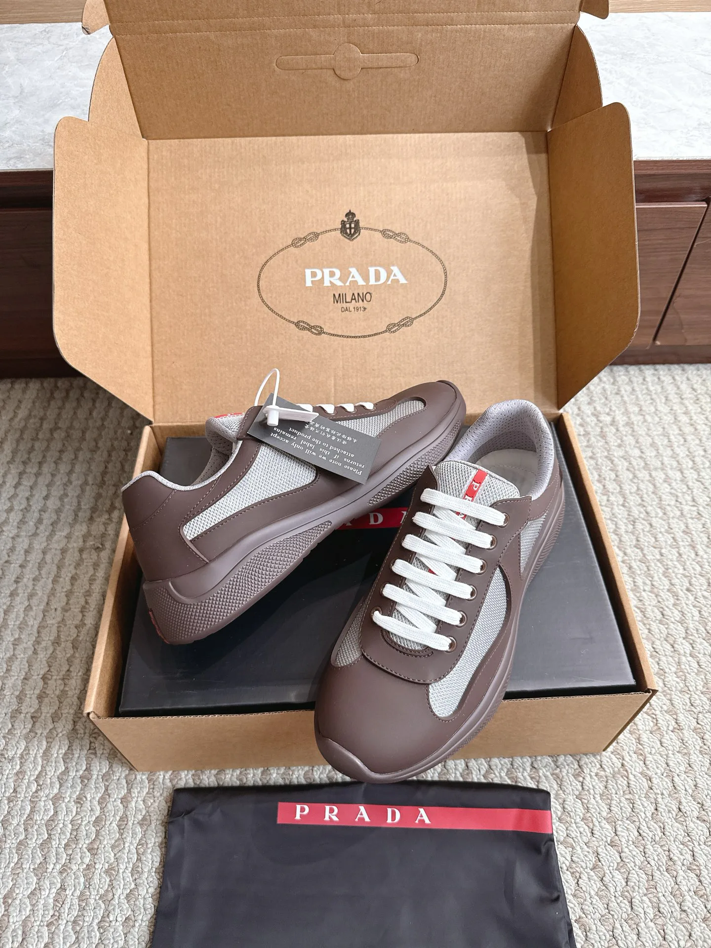 Кроссовки Женские Prada 17470439