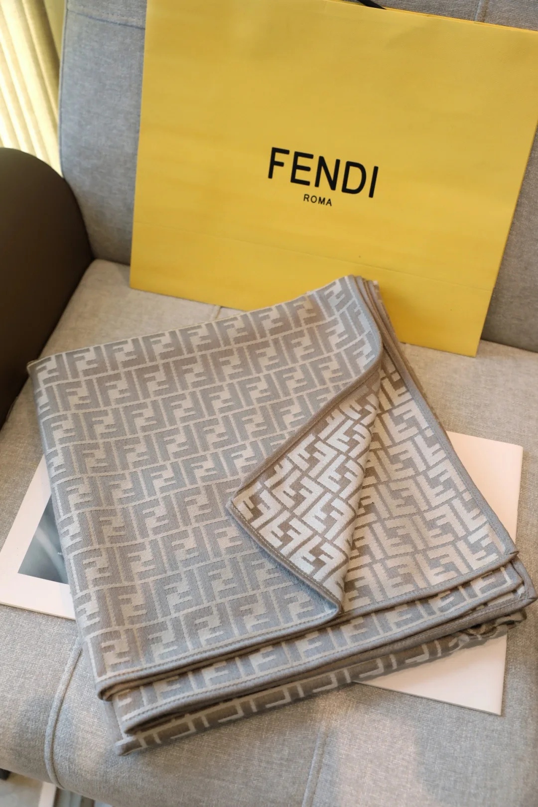Шарфы Fendi 597355