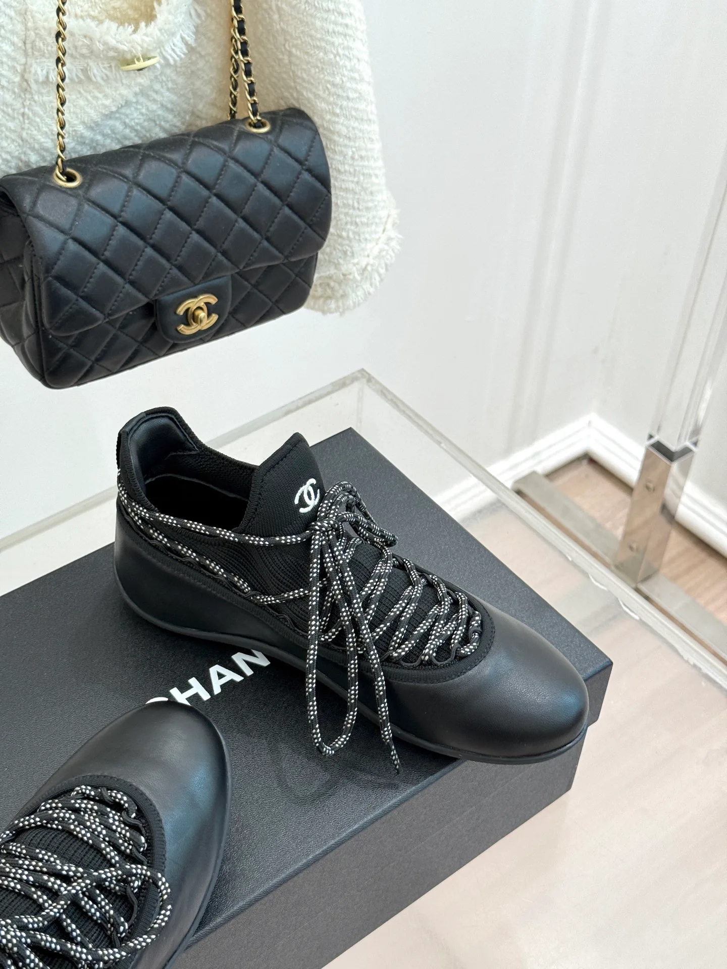 Кроссовки Женские Chanel 16891578