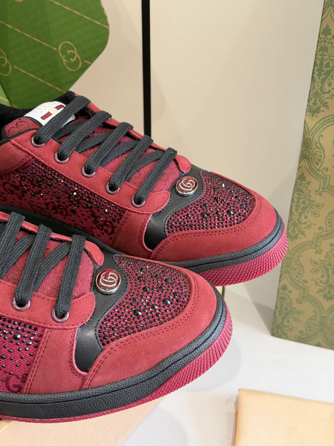 Кроссовки Женские Gucci 839594