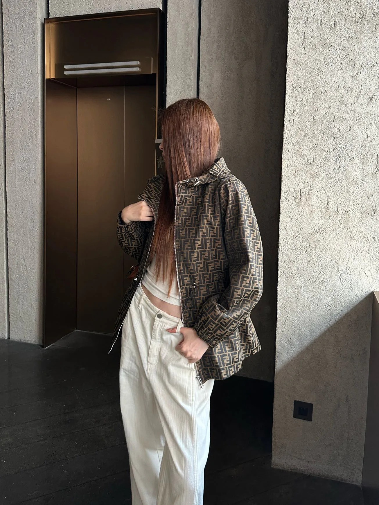 Куртки И Пуховики Женские Fendi 18428984