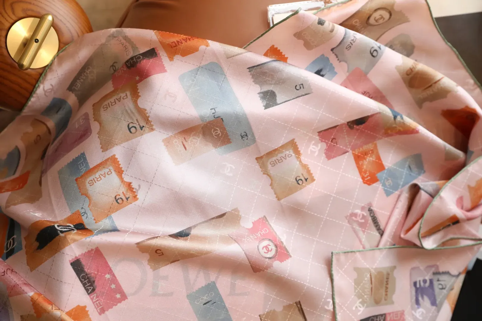 Шарфы Chanel 23051