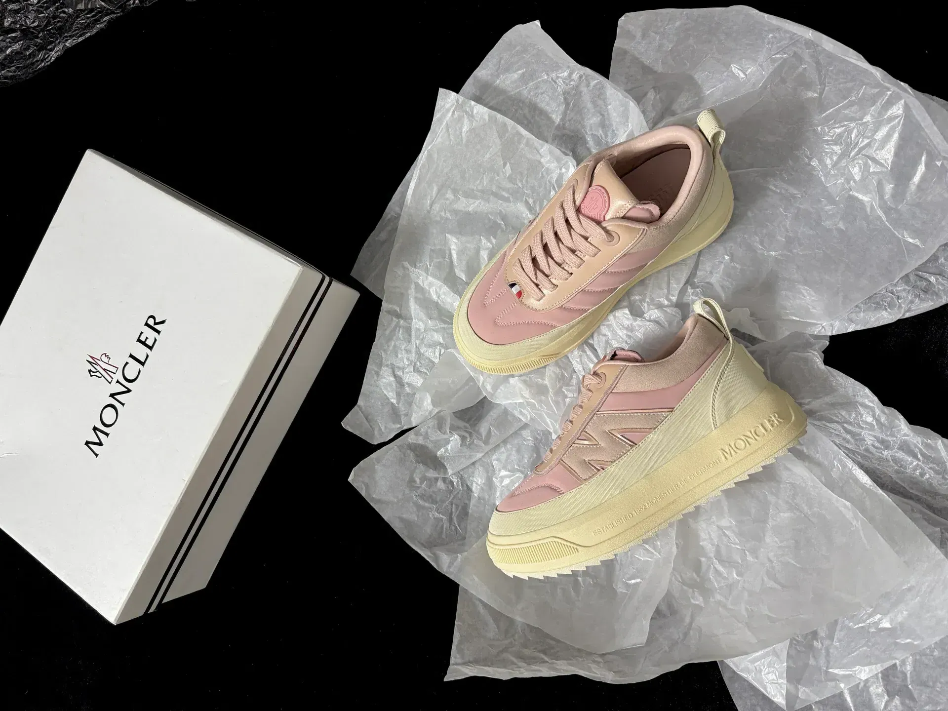 Кроссовки Женские Moncler 1708149