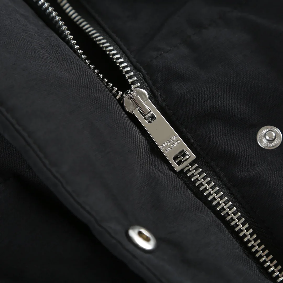 Куртки И Пуховики Женские Prada 126137