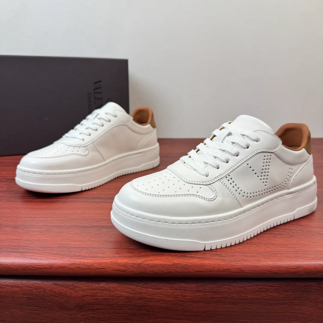 Кроссовки Мужские Valentino 13435983
