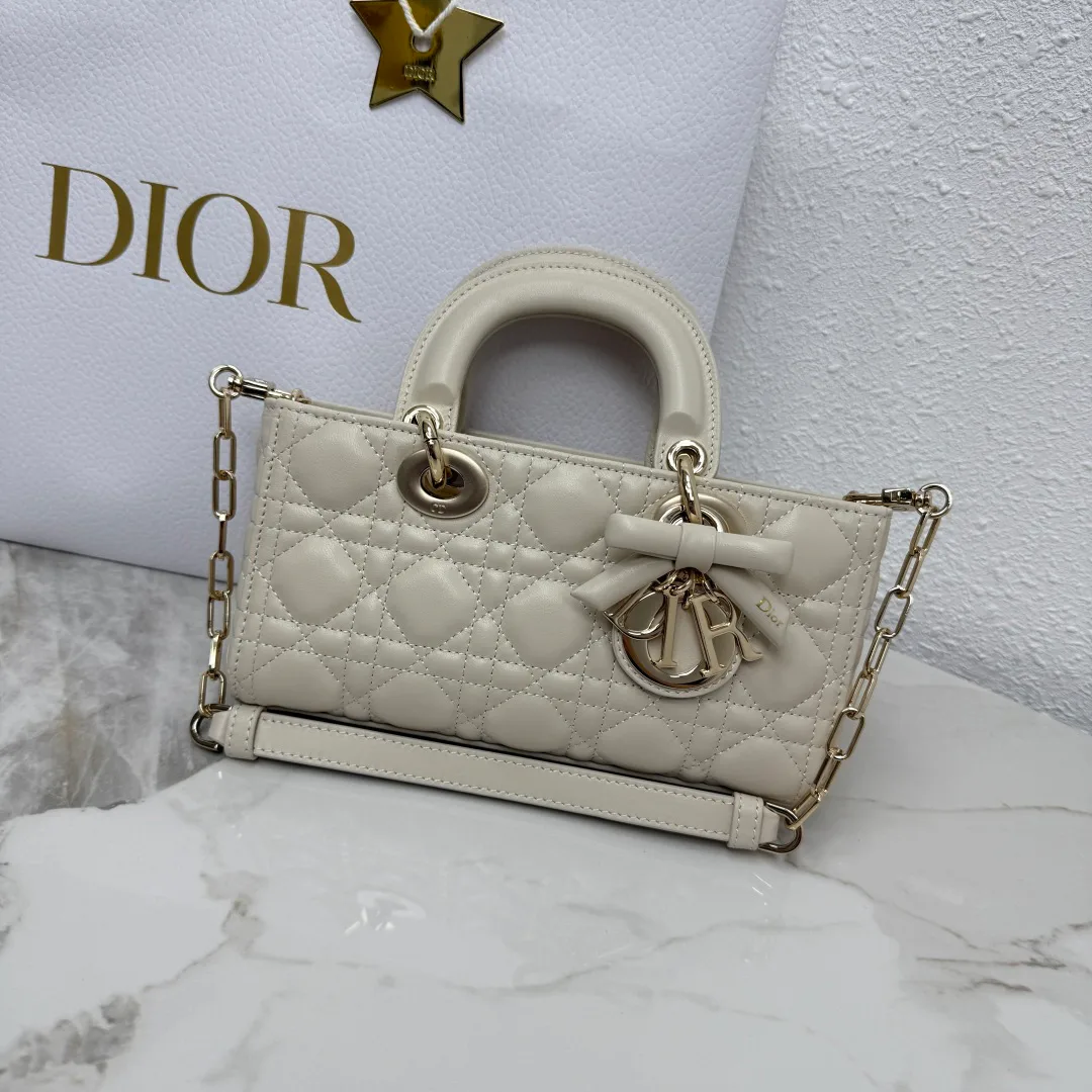Классические Сумки Женские Christian Dior 17601433