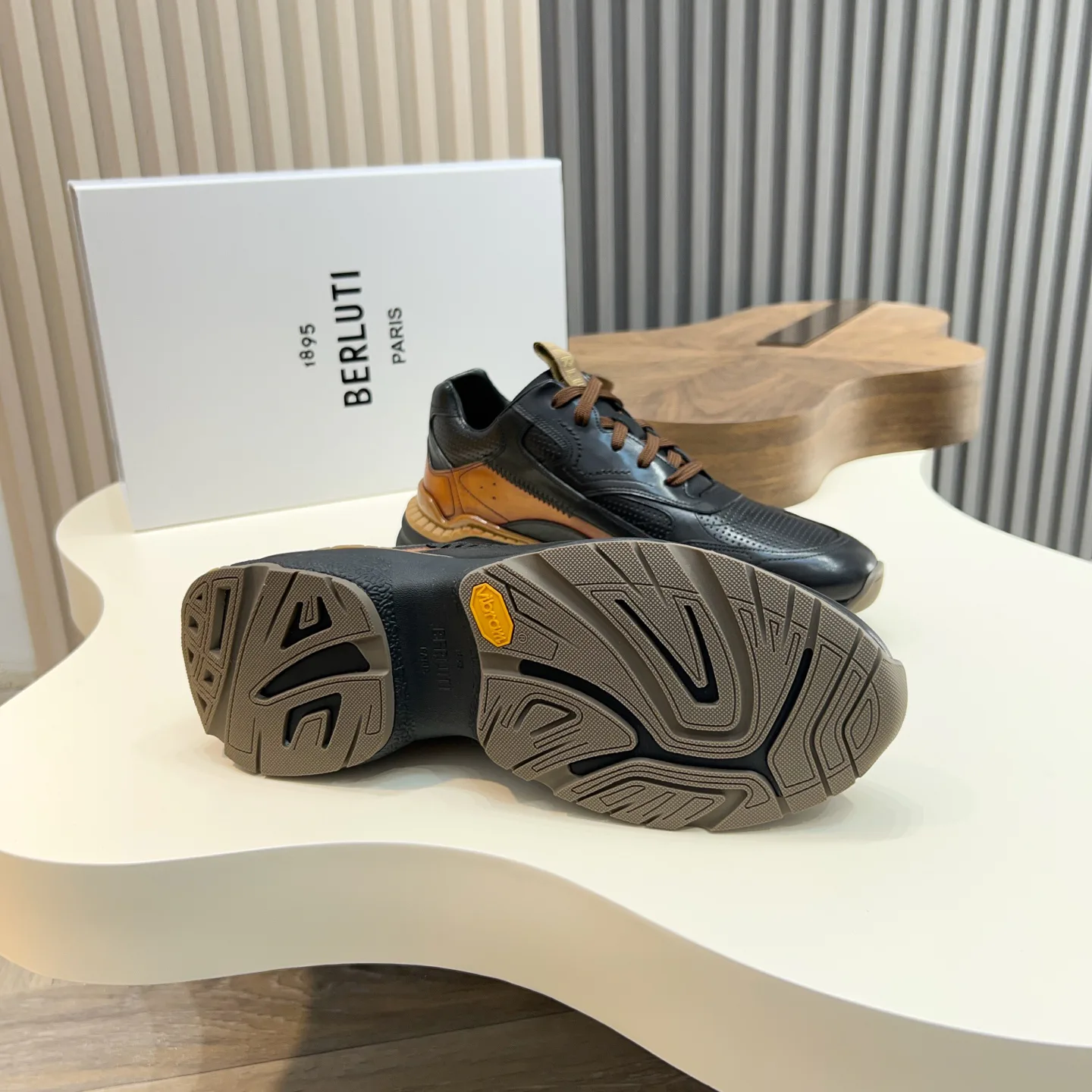 Кроссовки Мужские Berluti 30214